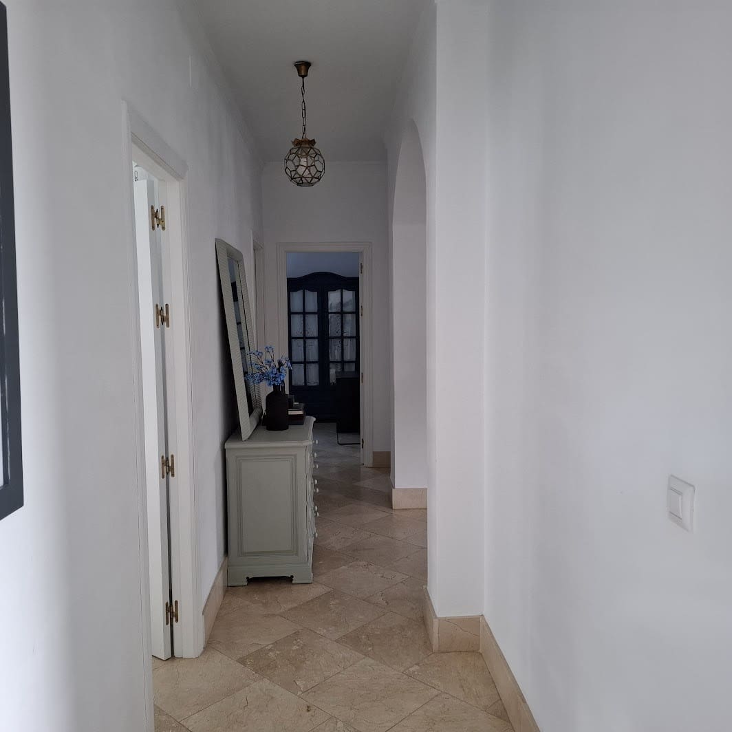 3 makuuhuone Huvila myytävänä paikassa Hinojos mukana uima-altaan 
autotalli - 350 000 € (Ref: 9683336)