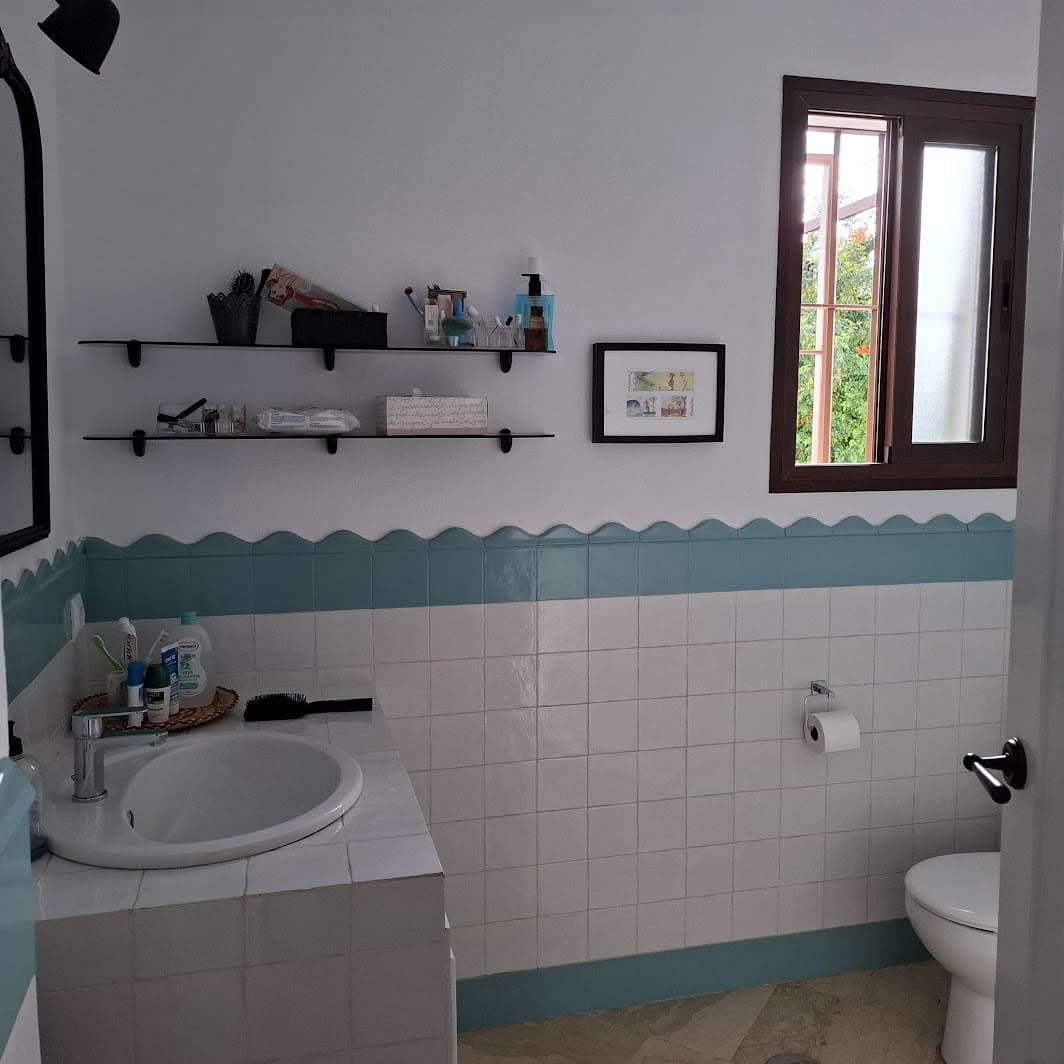 3 makuuhuone Huvila myytävänä paikassa Hinojos mukana uima-altaan 
autotalli - 350 000 € (Ref: 9683336)