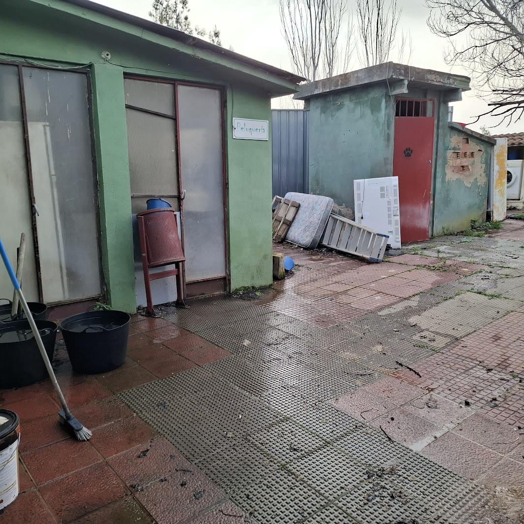 2 bedroom Finca/Country House for sale in Almonte with garage - € 95,000 (Ref: 9695246)