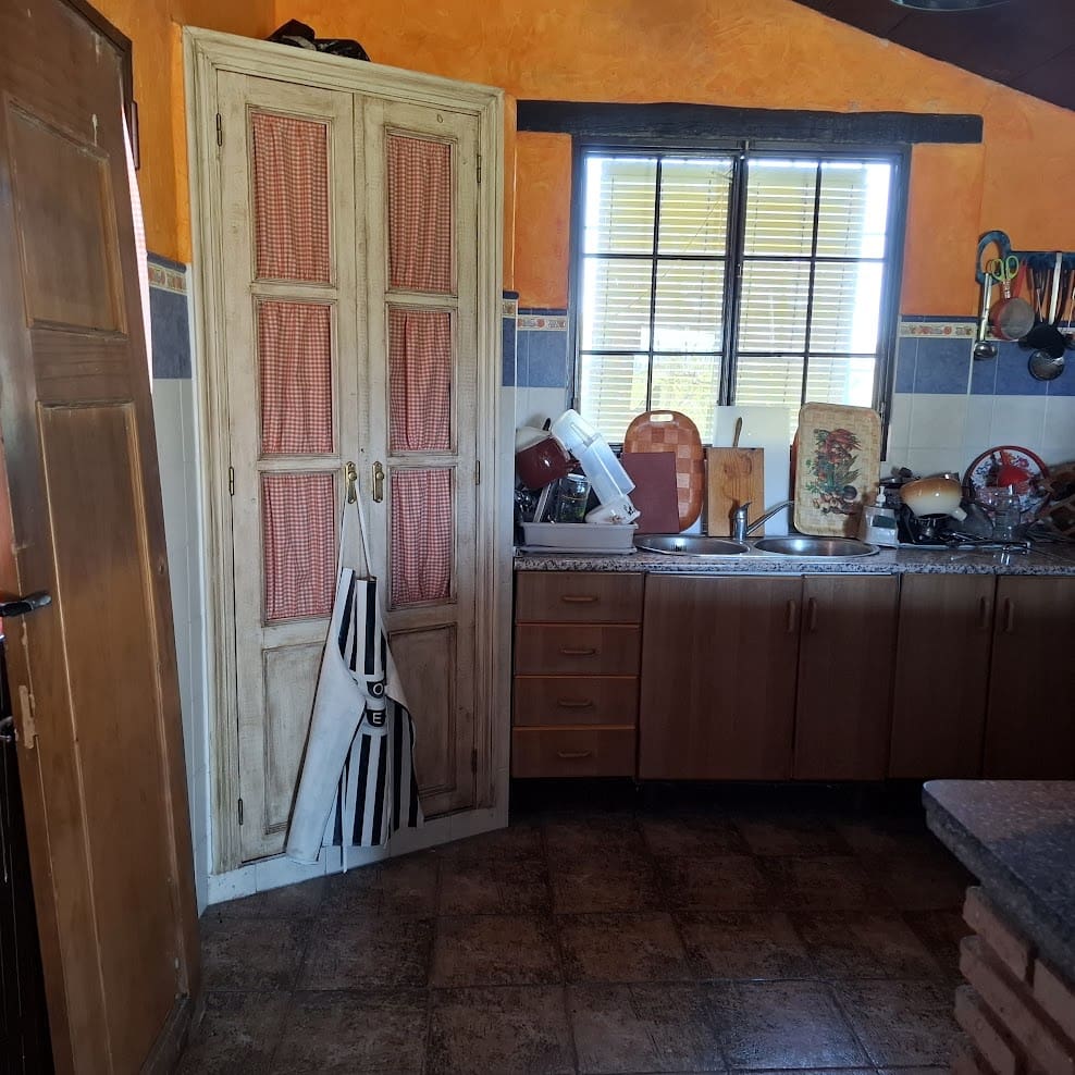 2 makuuhuone Maalaistalo myytävänä paikassa Almonte mukana 
autotalli - 95 000 € (Ref: 9783083)