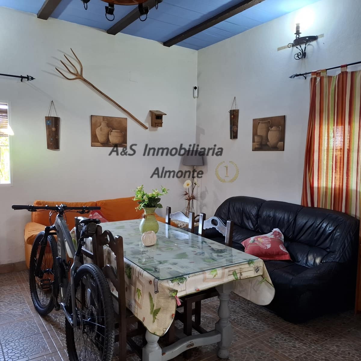 Finca/Casa Rural de 4 habitaciones en Almonte en venta con piscina garaje - 155.000 € (Ref: 9800616)