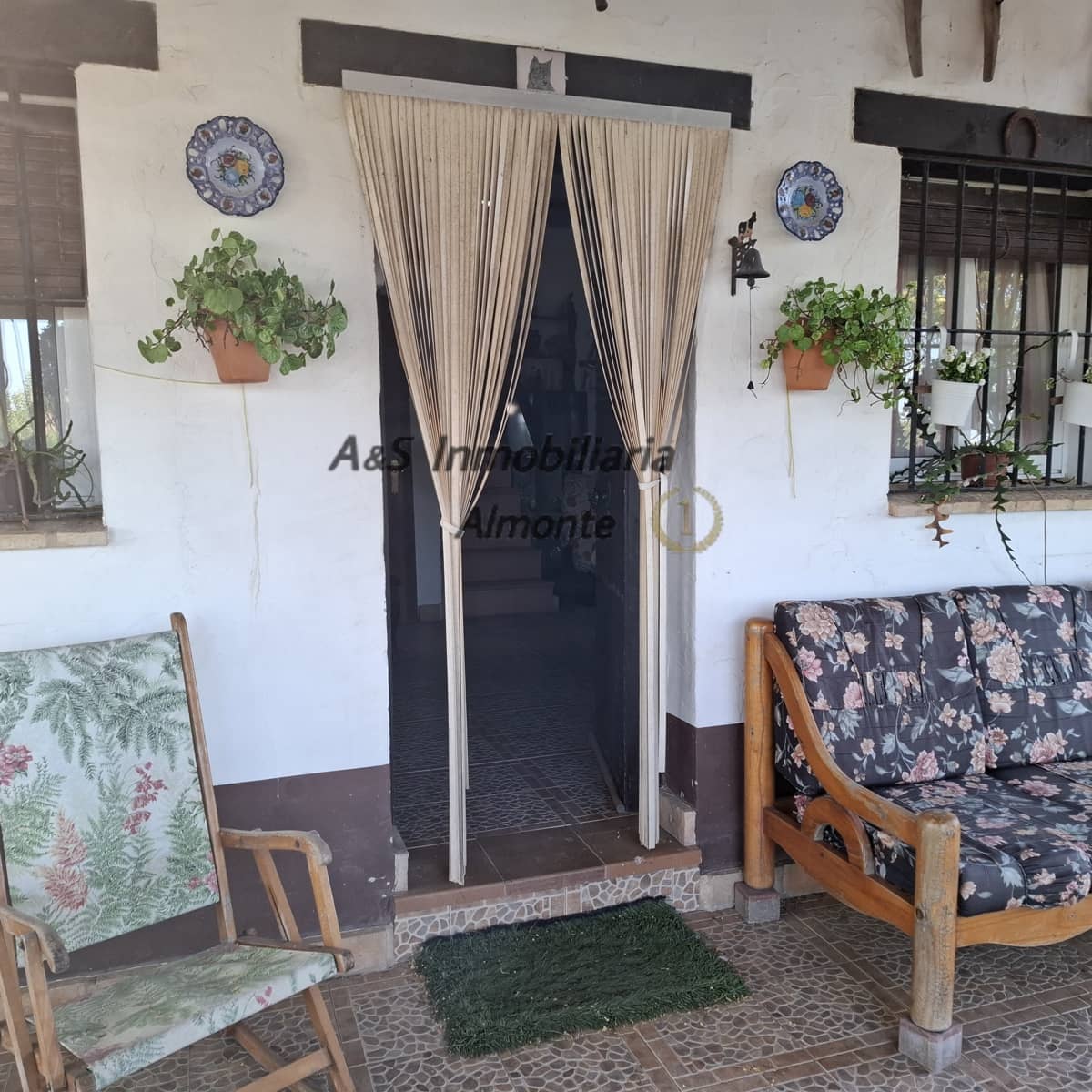 Finca/Casa Rural de 4 habitaciones en Almonte en venta con piscina garaje - 155.000 € (Ref: 9800616)