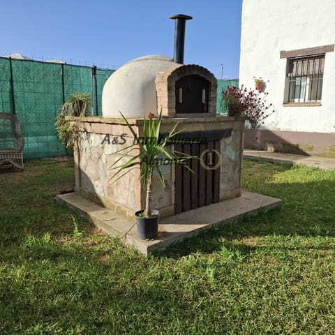 Finca/Casa Rural de 4 habitaciones en Almonte en venta con piscina garaje - 155.000 € (Ref: 9800616)