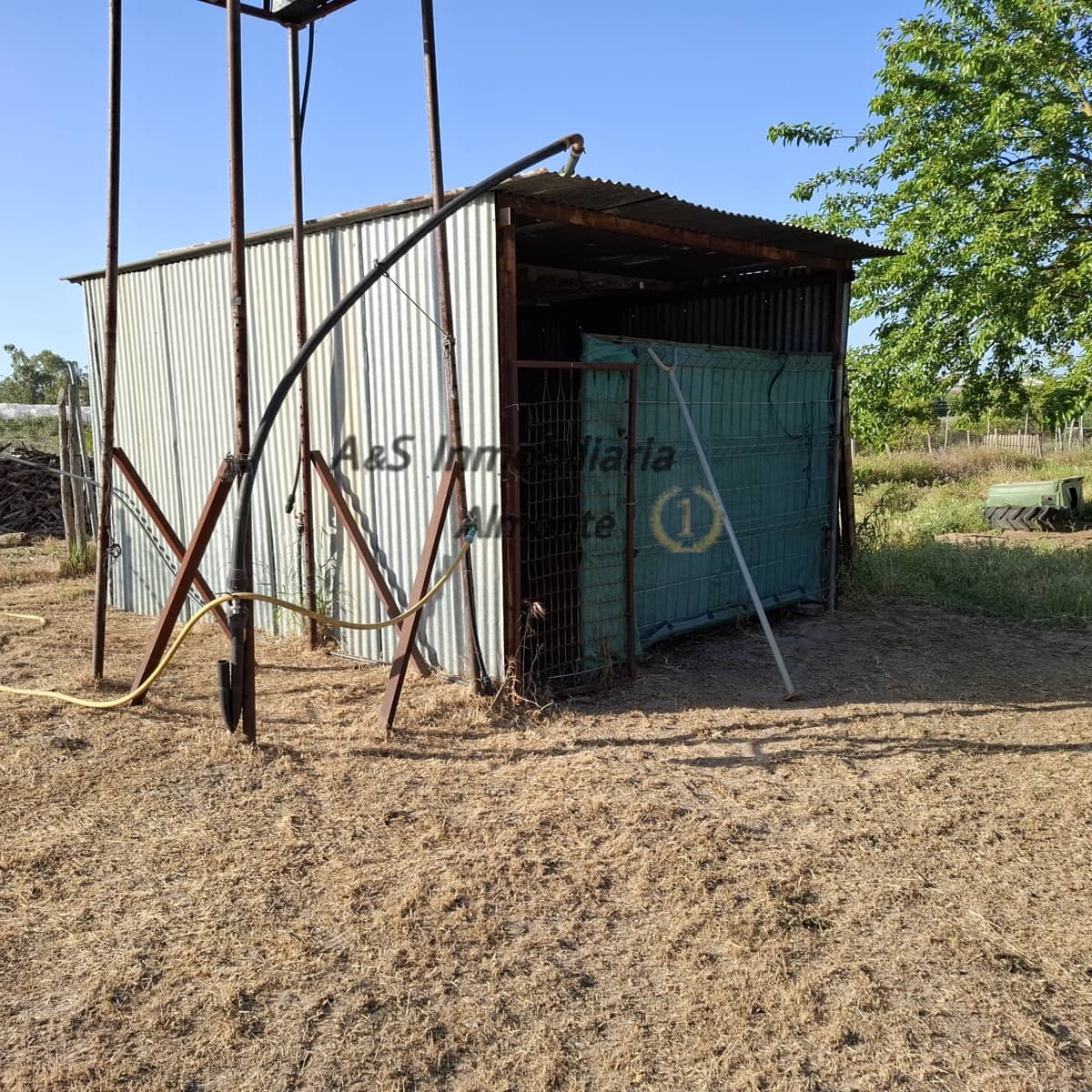 Finca/Casa Rural de 4 habitaciones en Almonte en venta con piscina garaje - 155.000 € (Ref: 9800616)