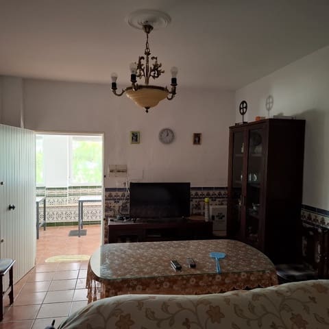 2 soveværelse Finca/Landehus til salg i Almonte med swimmingpool garage - € 120.000 (Ref: 9973265)