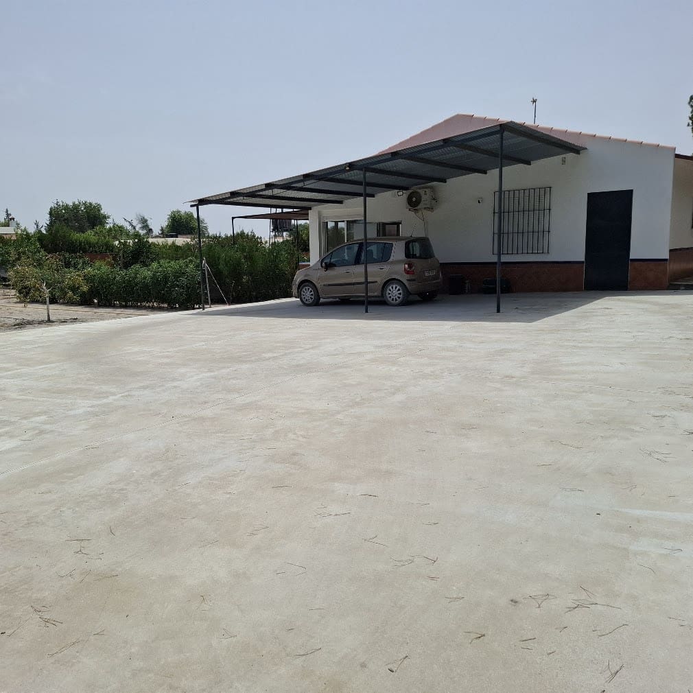 2 bedroom Finca/Country House for sale in Almonte with pool garage - € 120,000 (Ref: 9973265)