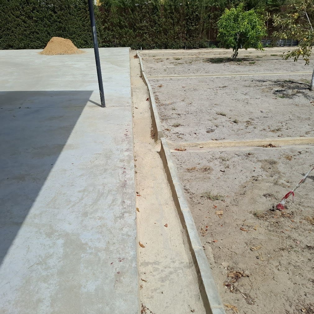 2 bedroom Finca/Country House for sale in Almonte with pool garage - € 120,000 (Ref: 9973265)