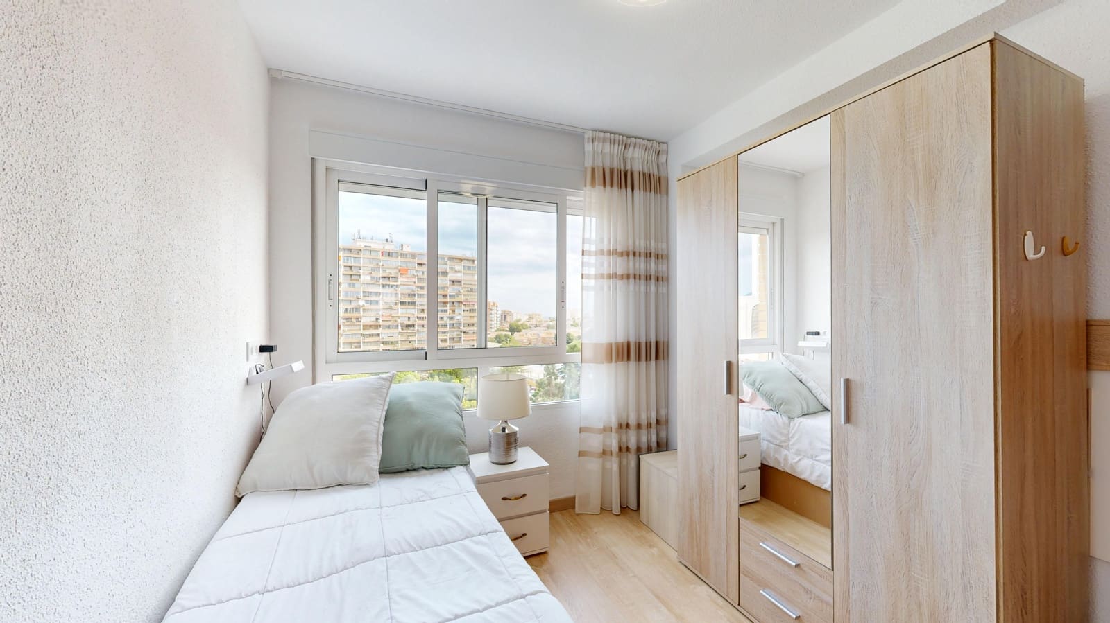 3 soveværelse Lejlighed til salg i Alicante by med swimmingpool garage - € 428.000 (Ref: 8951630)