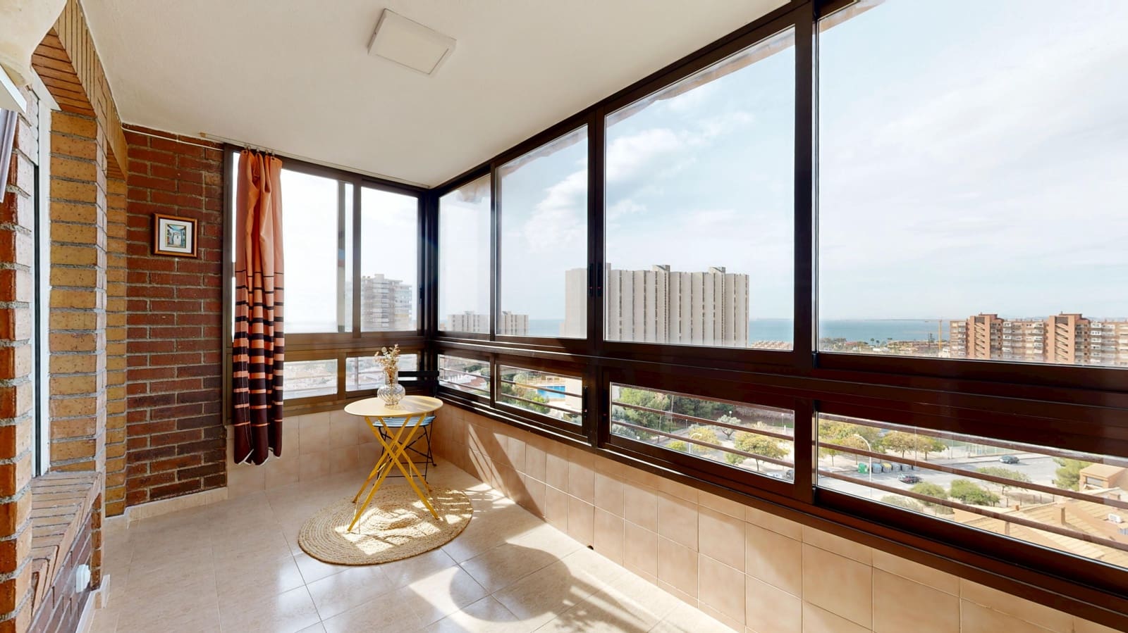 3 soveværelse Lejlighed til salg i Alicante by med swimmingpool garage - € 428.000 (Ref: 8951630)