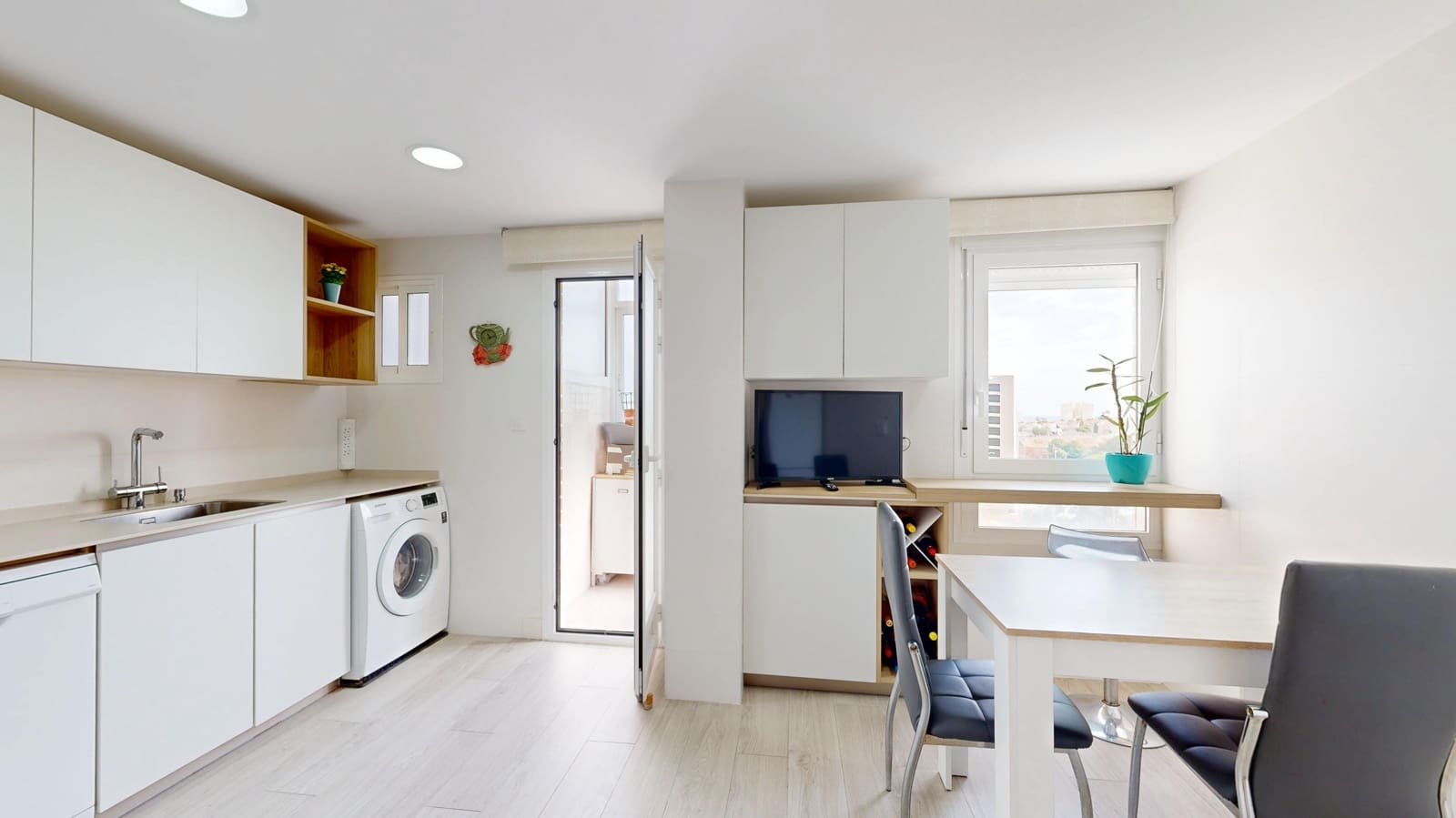 3 soveværelse Lejlighed til salg i Alicante by med swimmingpool garage - € 428.000 (Ref: 8951630)