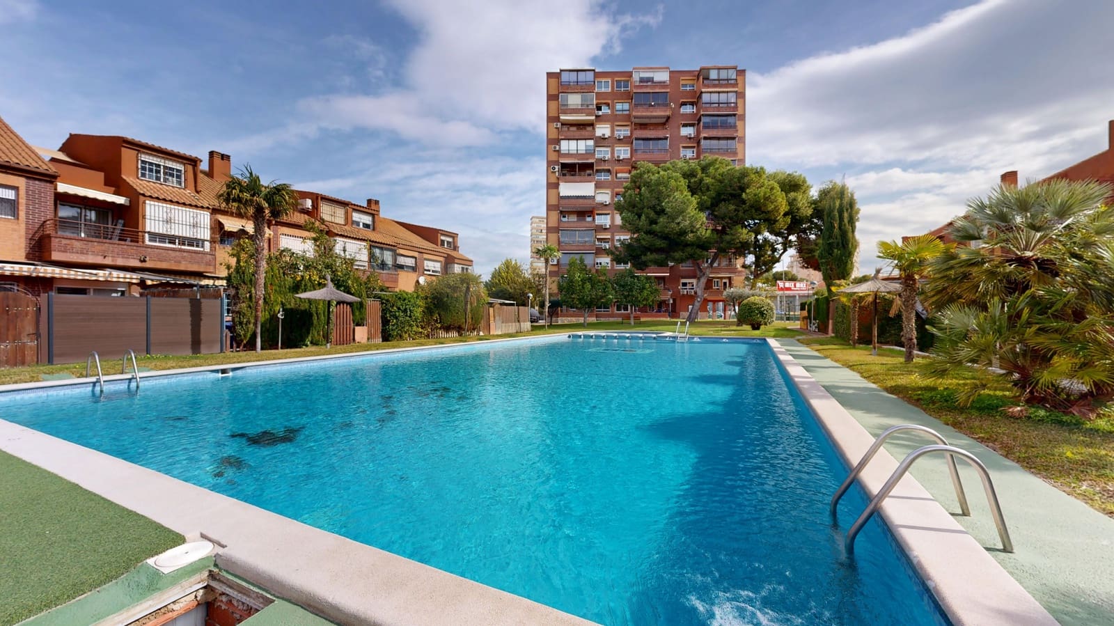 3 soveværelse Lejlighed til salg i Alicante by med swimmingpool garage - € 428.000 (Ref: 8951630)