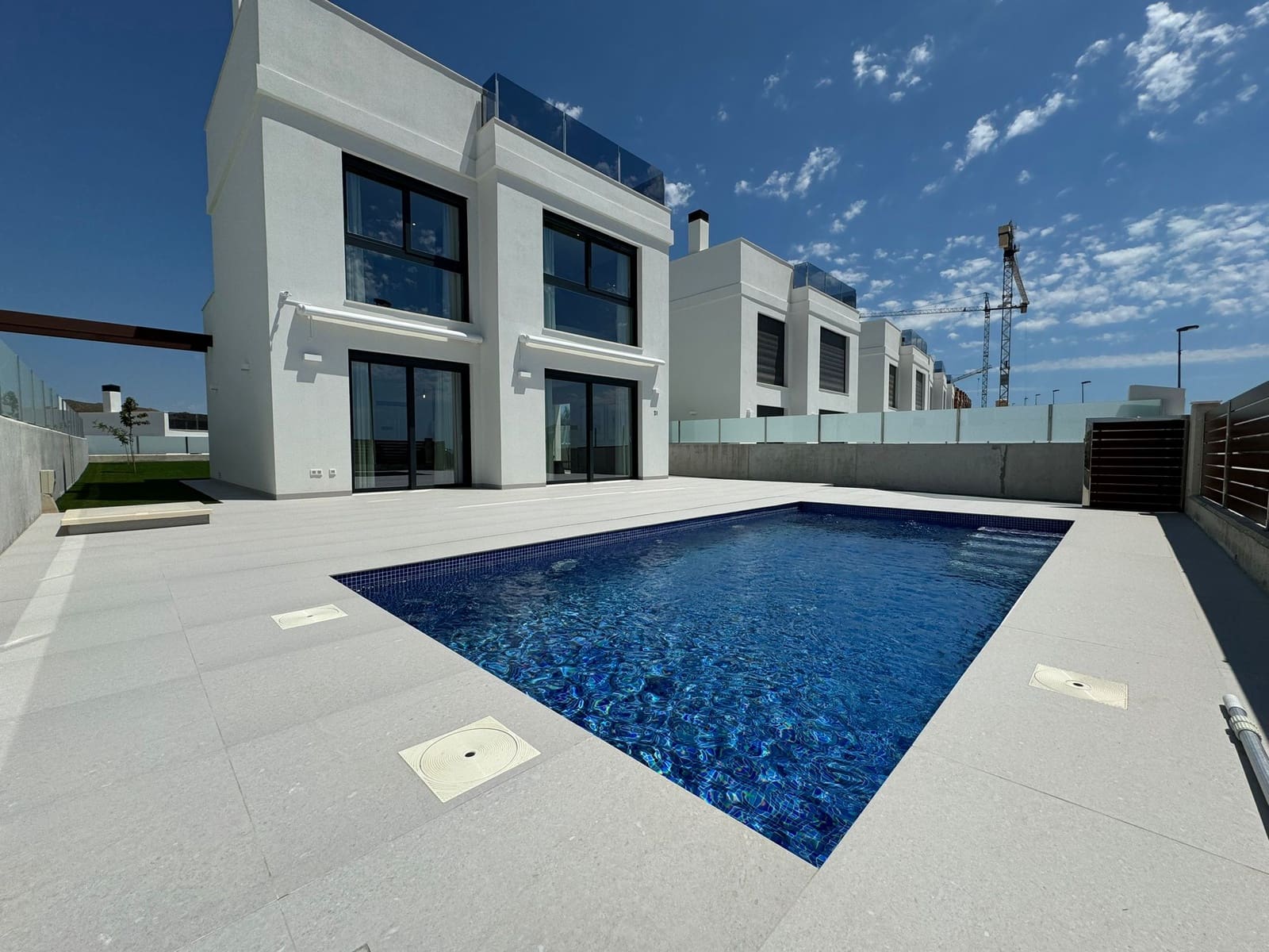 3 slaapkamer Villa te koop in Muchamiel / Mutxamel met zwembad garage - € 495.000 (Ref: 9062741)