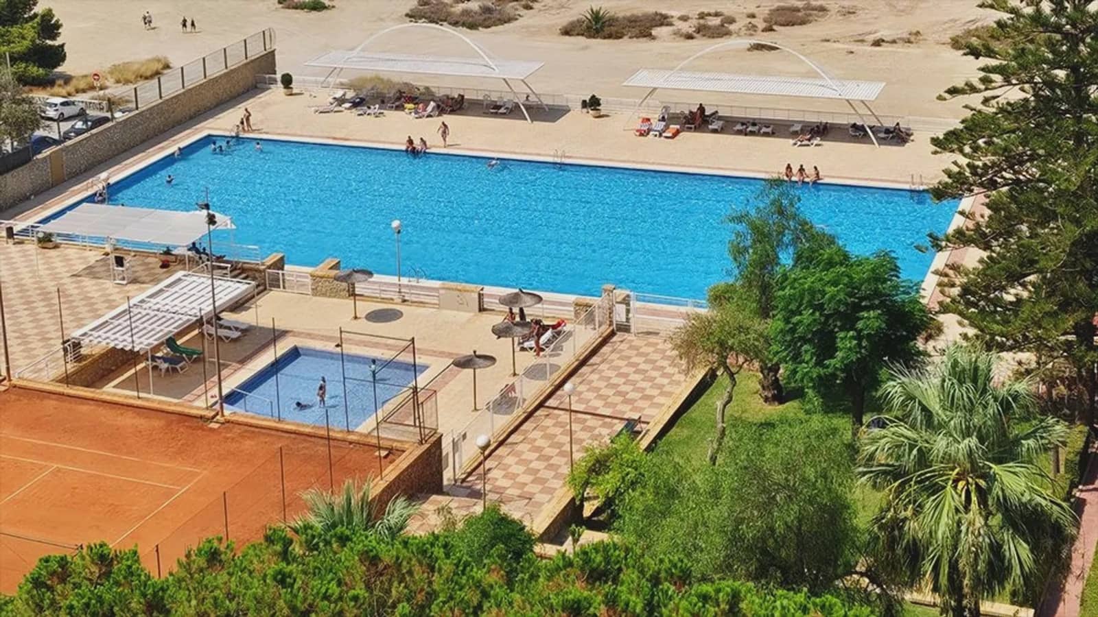 4 soveværelse Lejlighed til salg i Alicante by med swimmingpool garage - € 680.000 (Ref: 9532283)
