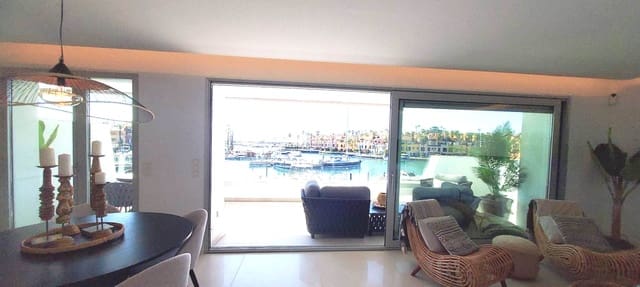 3 chambre Appartement à vendre à Puerto de Sotogrande - La Marina, San Roque avec piscine garage - 1 295 000 € (Ref: 10010346)