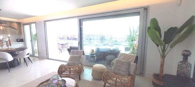 3 chambre Appartement à vendre à Puerto de Sotogrande - La Marina, San Roque avec piscine garage - 1 295 000 € (Ref: 10010346)