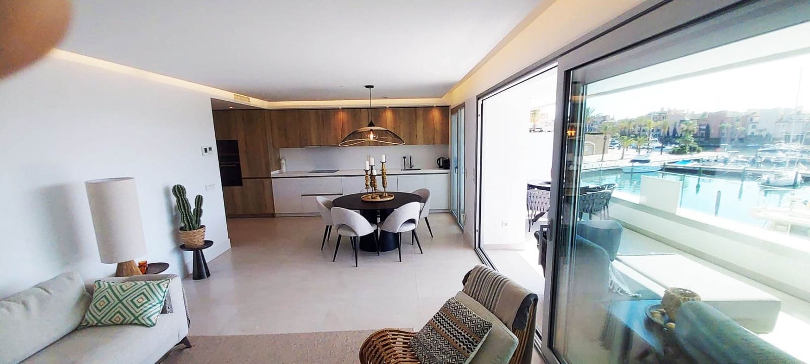 3 sovrum Lägenhet till salu i Sotogrande med pool garage - 1 295 000 € (Ref: 10010346)