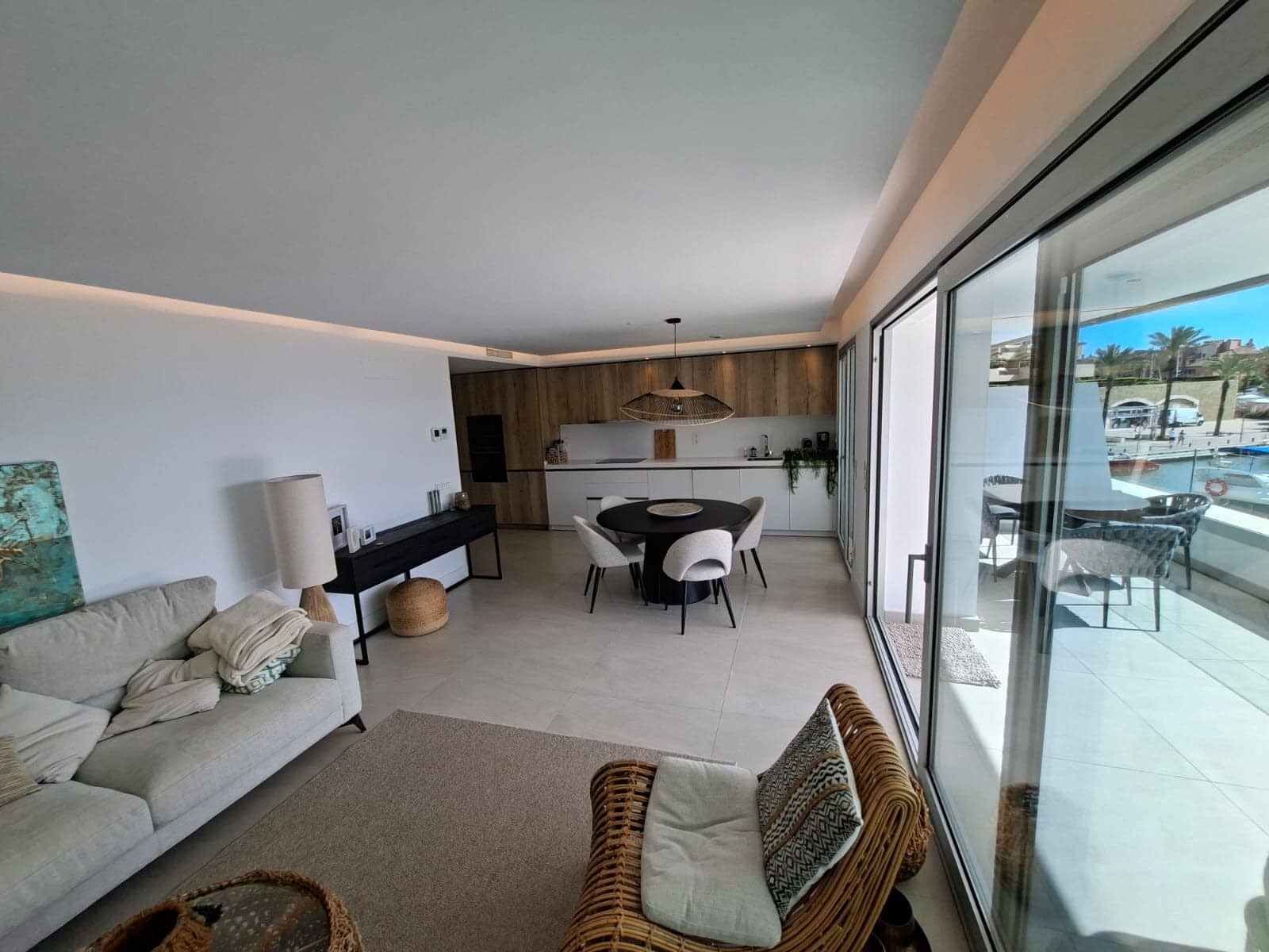 3 sovrum Lägenhet till salu i Sotogrande med pool garage - 1 295 000 € (Ref: 10010346)