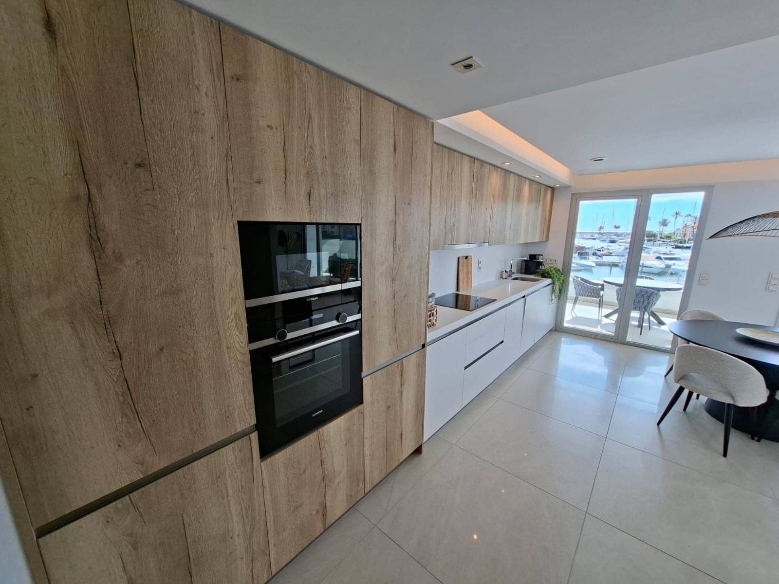 3 sovrum Lägenhet till salu i Sotogrande med pool garage - 1 295 000 € (Ref: 10010346)