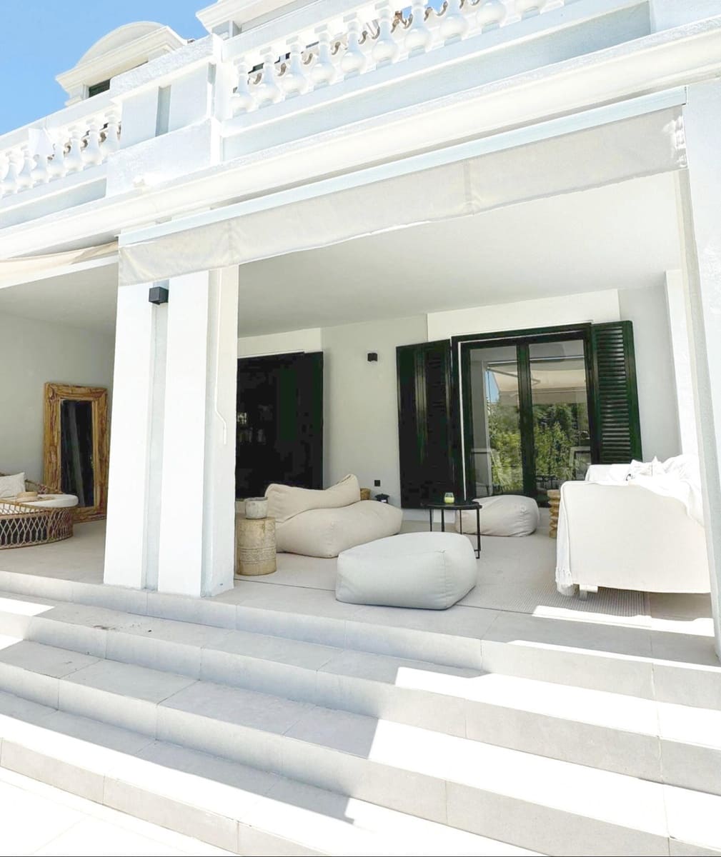 4 sovrum Semi-fristående Villa till salu i Sotogrande med pool garage - 1 460 000 € (Ref: 10057987)