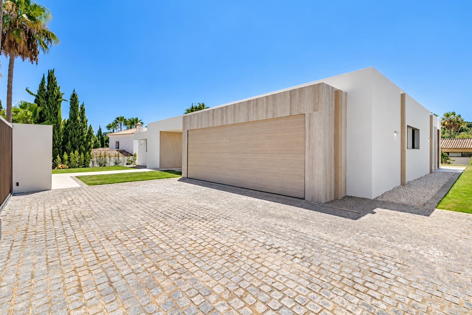 4 Zimmer Villa zu verkaufen in Sotogrande mit Pool Garage - 2.350.000 € (Ref: 10061301)
