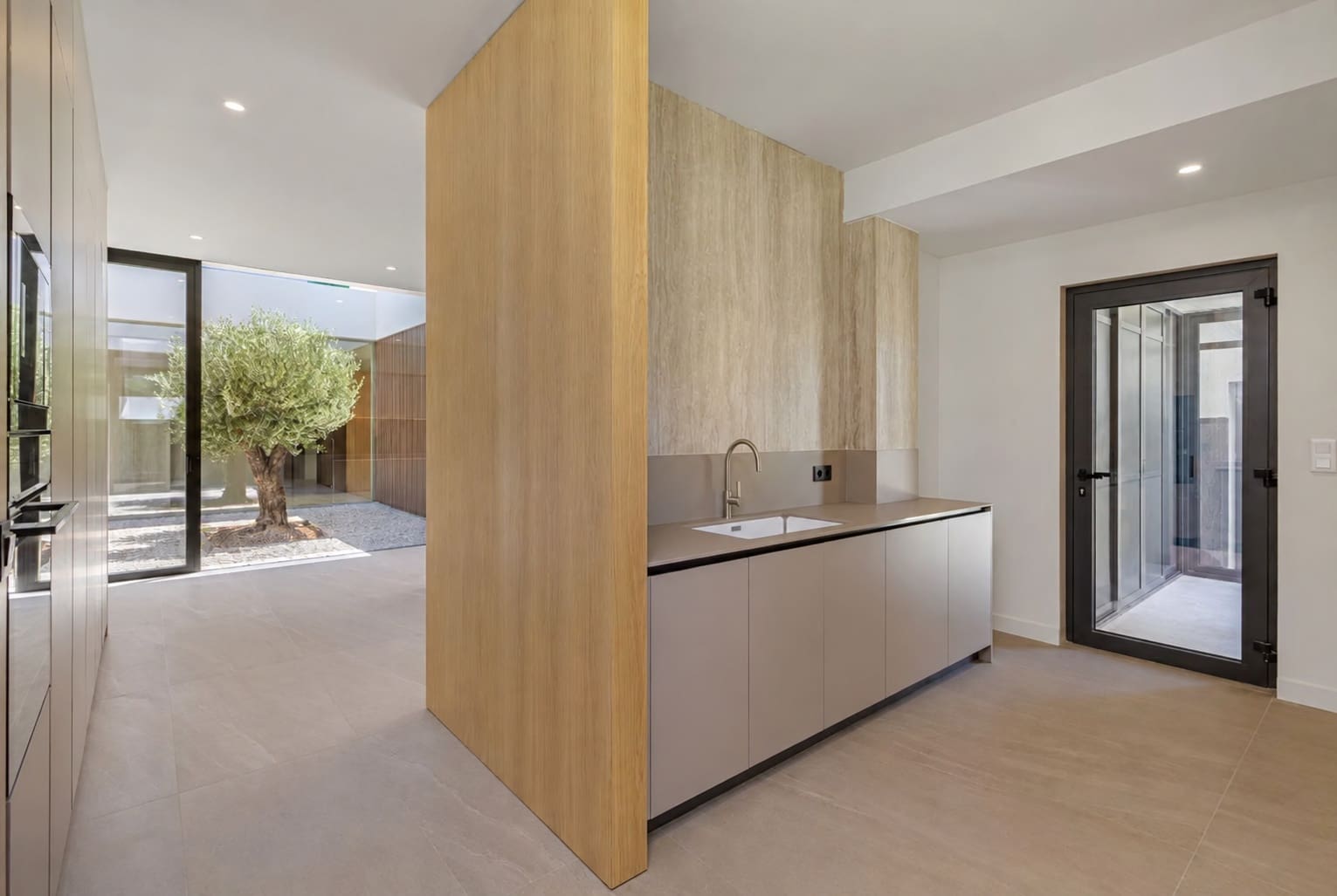 4 Zimmer Villa zu verkaufen in Sotogrande mit Pool Garage - 2.350.000 € (Ref: 10061301)
