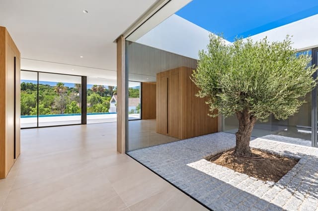 4 slaapkamer Villa te koop in Sotogrande Alto, San Roque met zwembad garage - € 2.350.000 (Ref: 10061301)