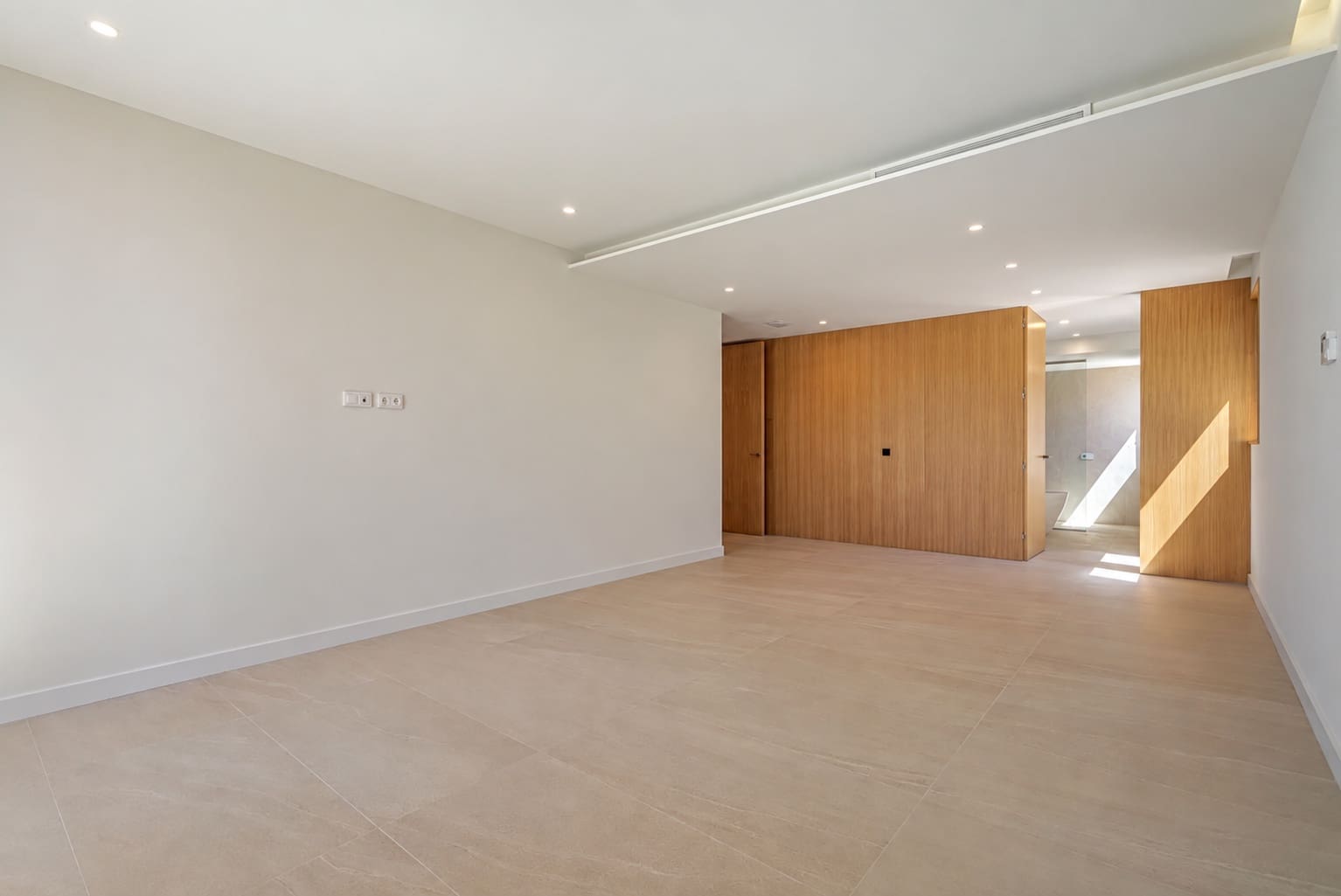 4 bedroom Villa for sale in Sotogrande with pool garage - € 2,350,000 (Ref: 10061301)