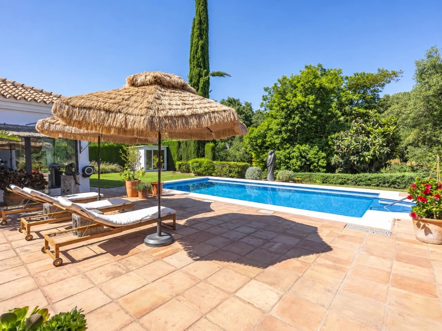6 soverom Villa til salgs i Sotogrande med svømmebasseng garasje - € 1 795 000 (Ref: 10094222)