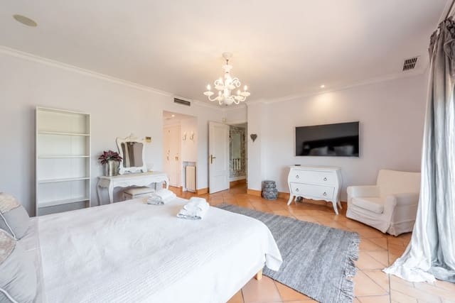 4 chambre Villa/Maison à vendre à Sotogrande Alto, San Roque avec piscine garage - 1 875 000 € (Ref: 10114606)