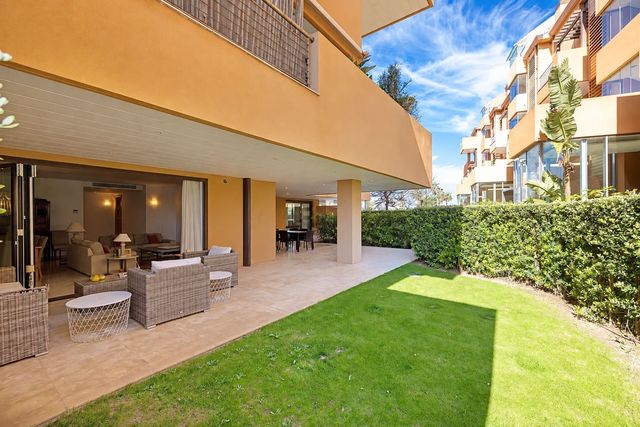 3 camera da letto Appartamento in vendita in Puerto de Sotogrande - La Marina, San Roque con piscina garage - 870.000 € (Rif: 10123446)