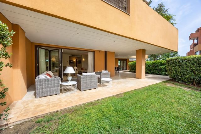 3 camera da letto Appartamento in vendita in Puerto de Sotogrande - La Marina, San Roque con piscina garage - 870.000 € (Rif: 10123446)