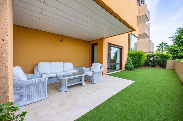 3 camera da letto Appartamento in vendita in Puerto de Sotogrande - La Marina, San Roque con piscina garage - 870.000 € (Rif: 10123446)