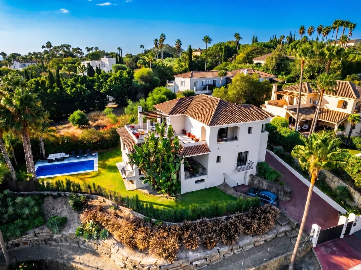 4 soveværelse Villa til salg i Sotogrande med swimmingpool garage - € 1.599.000 (Ref: 10135675)