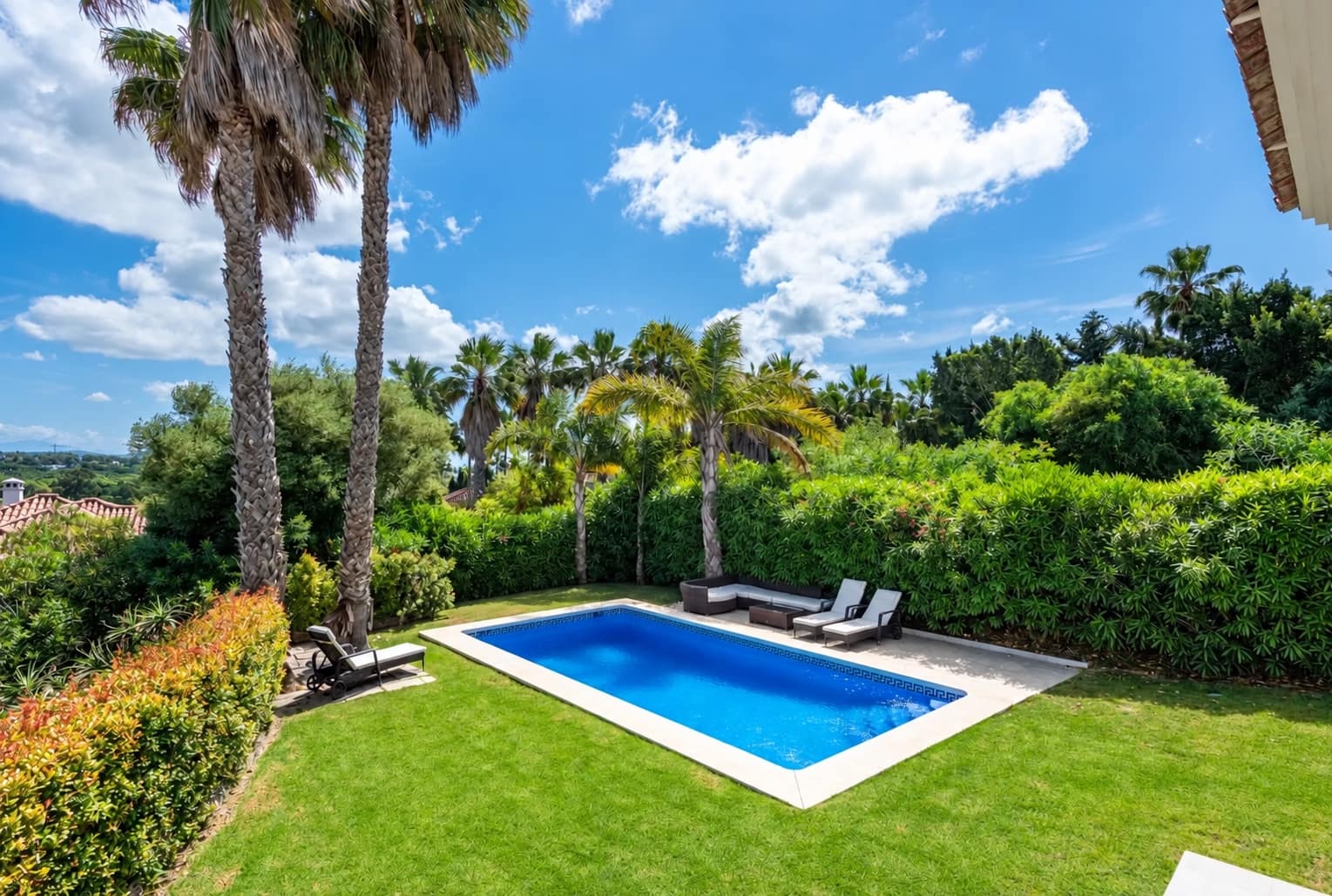 4 soveværelse Villa til salg i Sotogrande med swimmingpool garage - € 1.599.000 (Ref: 10135675)