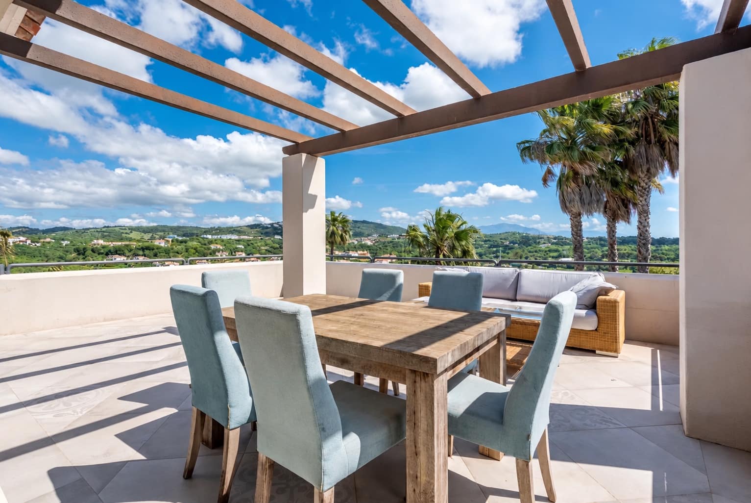 4 soveværelse Villa til salg i Sotogrande med swimmingpool garage - € 1.599.000 (Ref: 10135675)