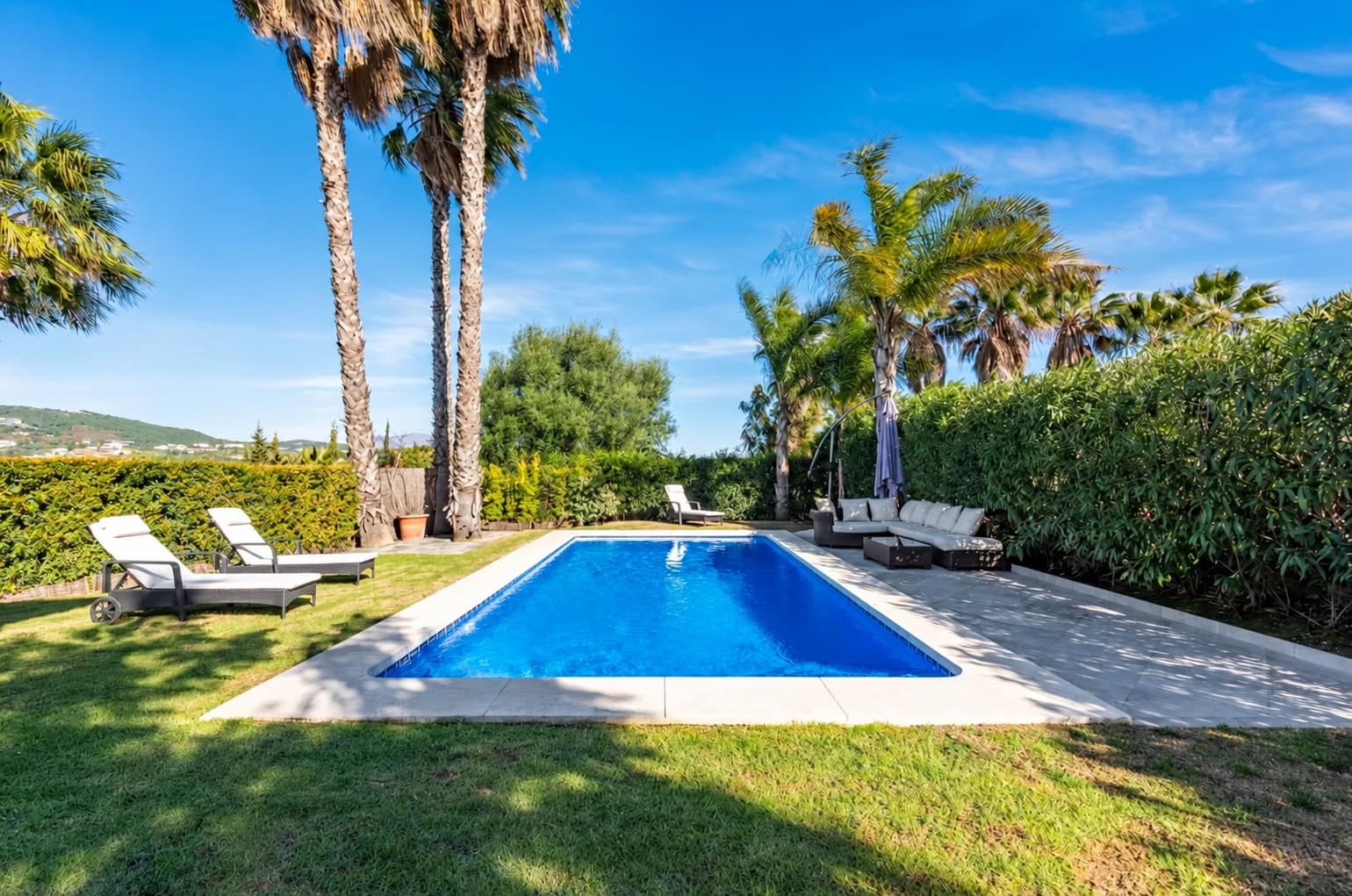 4 soveværelse Villa til salg i Sotogrande med swimmingpool garage - € 1.599.000 (Ref: 10135675)