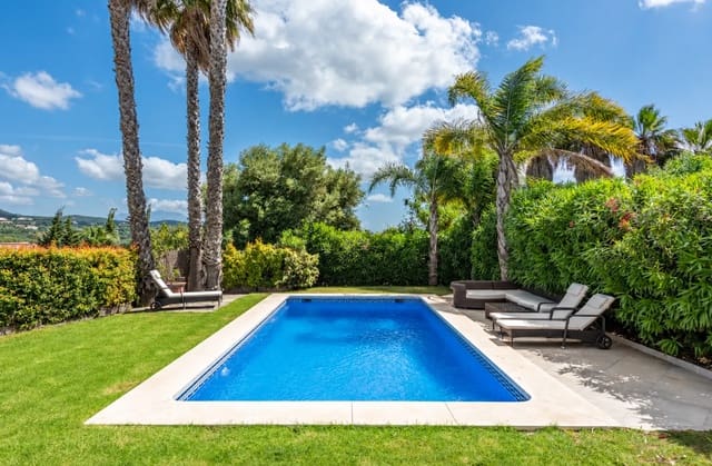 4 chambre Villa/Maison à vendre à Sotogrande Alto, San Roque avec piscine garage - 1 599 000 € (Ref: 10135675)