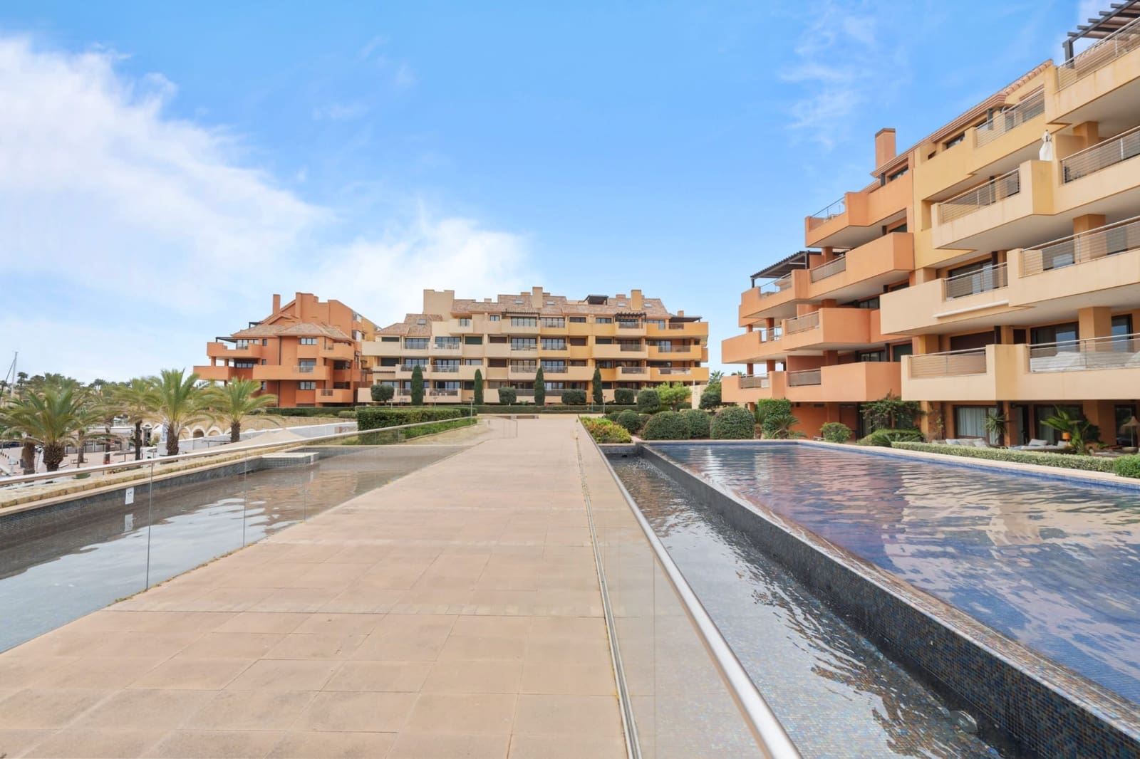 2 chambre Appartement à vendre à Sotogrande avec piscine garage - 745 000 € (Ref: 10135676)