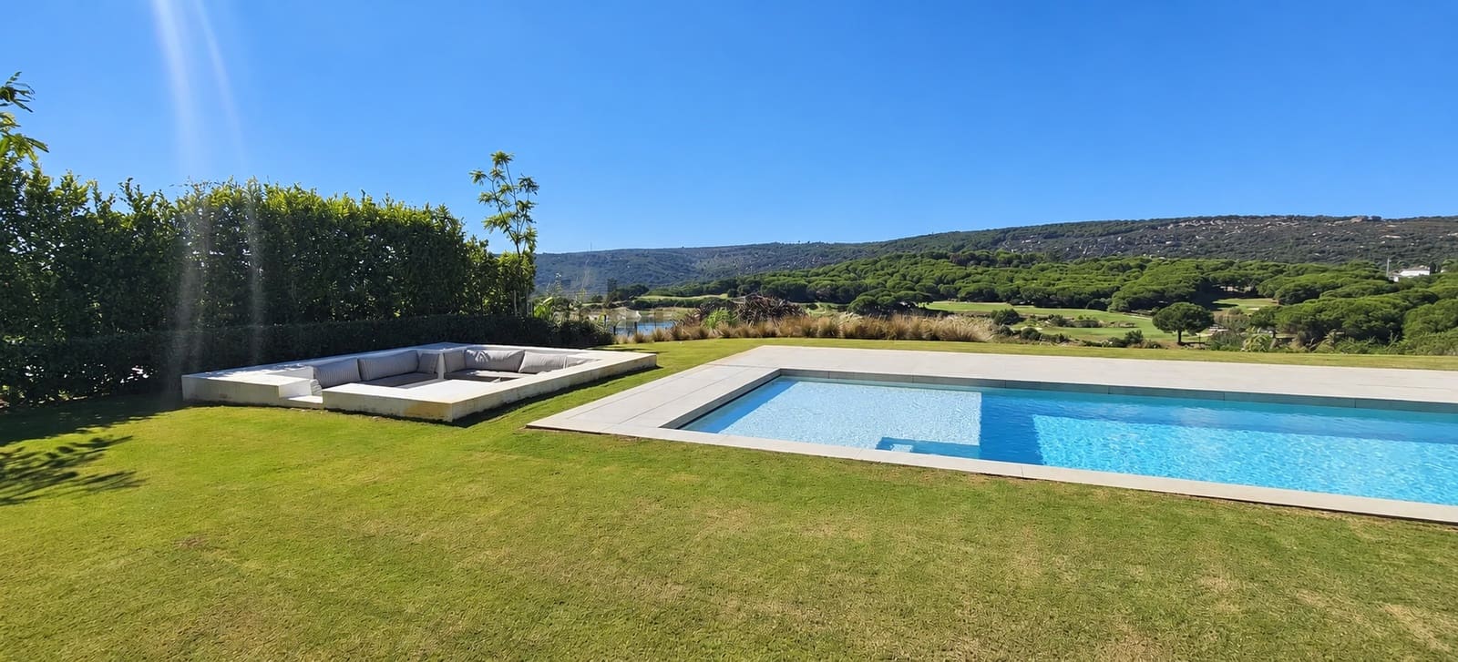 5 bedroom Villa for sale in Sotogrande with pool garage - € 4,200,000 (Ref: 10160994)