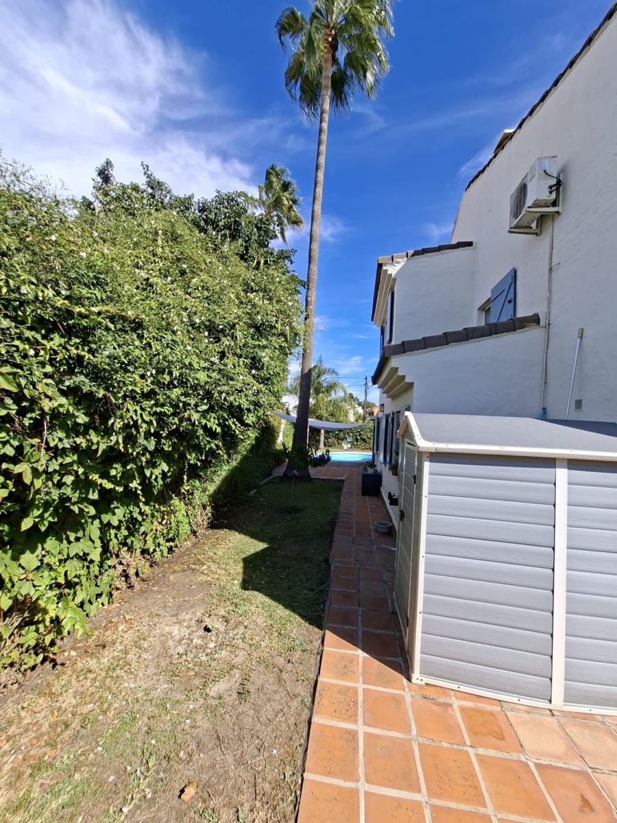 4 soverom Villa til salgs i Guadacorte med svømmebasseng garasje - € 435 000 (Ref: 10180049)