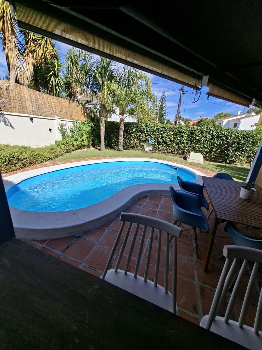 4 soverom Villa til salgs i Guadacorte med svømmebasseng garasje - € 435 000 (Ref: 10180049)