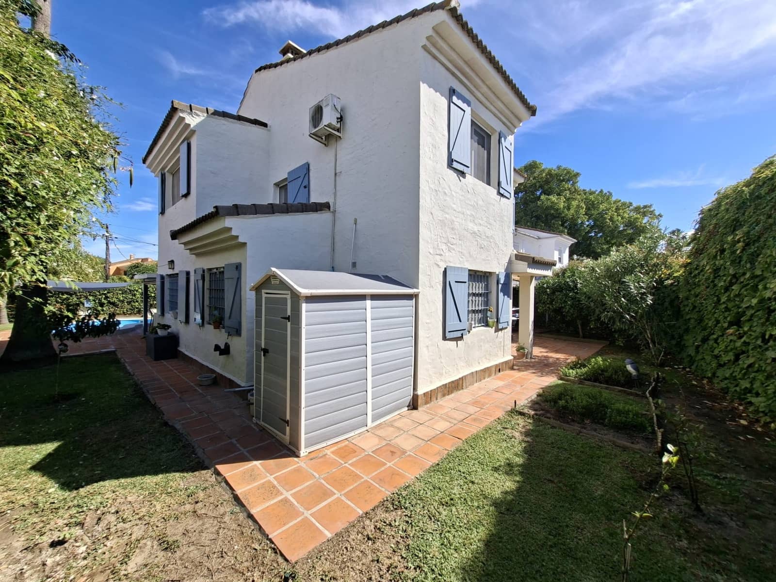 4 soverom Villa til salgs i Guadacorte med svømmebasseng garasje - € 435 000 (Ref: 10180049)