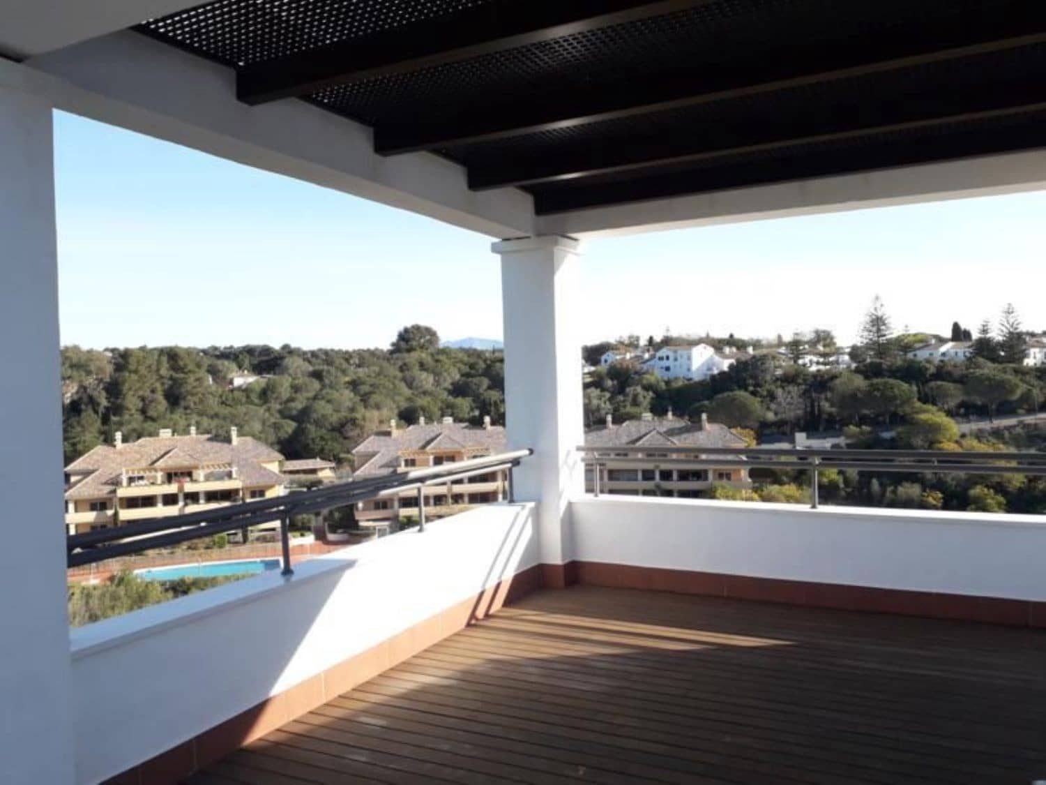 5 sypialnia Willa na sprzedaż w Sotogrande z basenem garażem - 1 500 000 € (Ref: 8161091)