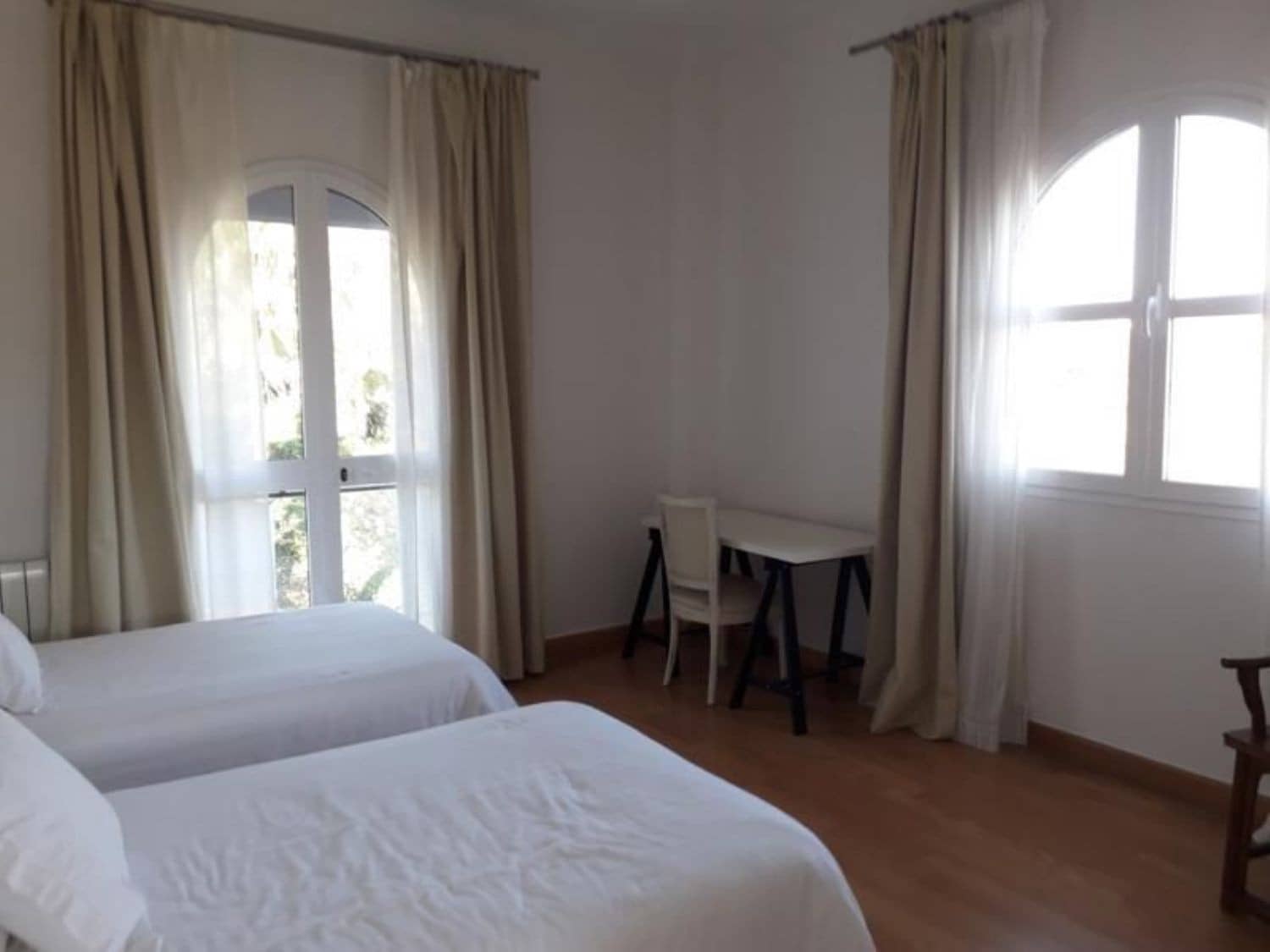 5 sypialnia Willa na sprzedaż w Sotogrande z basenem garażem - 1 500 000 € (Ref: 8161091)