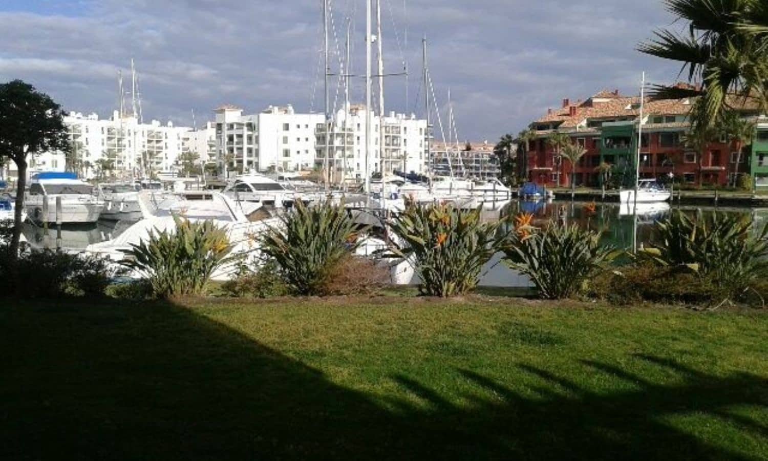 4 sypialnia Dom blizniak na sprzedaż w Sotogrande z basenem - 1 375 000 € (Ref: 8161092)