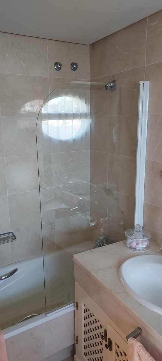 4 camera da letto Villetta Bifamiliare in vendita in San Roque con piscina garage - 1.250.000 € (Rif: 8161101)