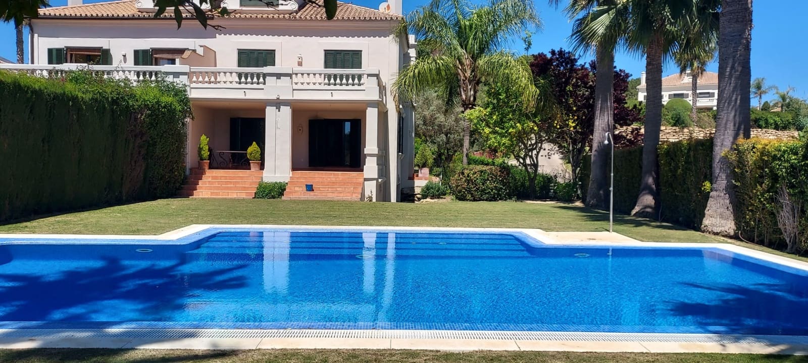 4 camera da letto Villetta Bifamiliare in vendita in San Roque con piscina garage - 1.250.000 € (Rif: 8161101)