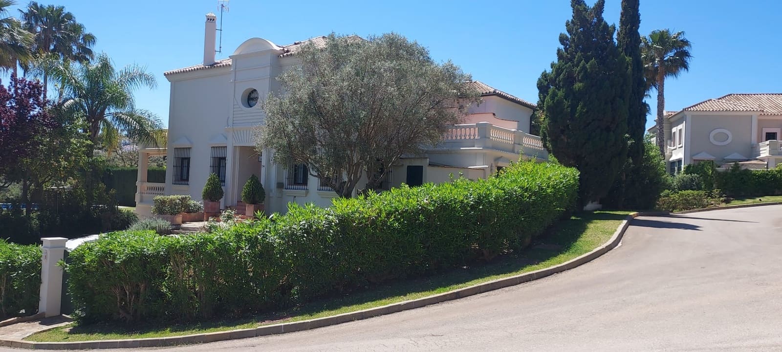 4 camera da letto Villetta Bifamiliare in vendita in San Roque con piscina garage - 1.250.000 € (Rif: 8161101)