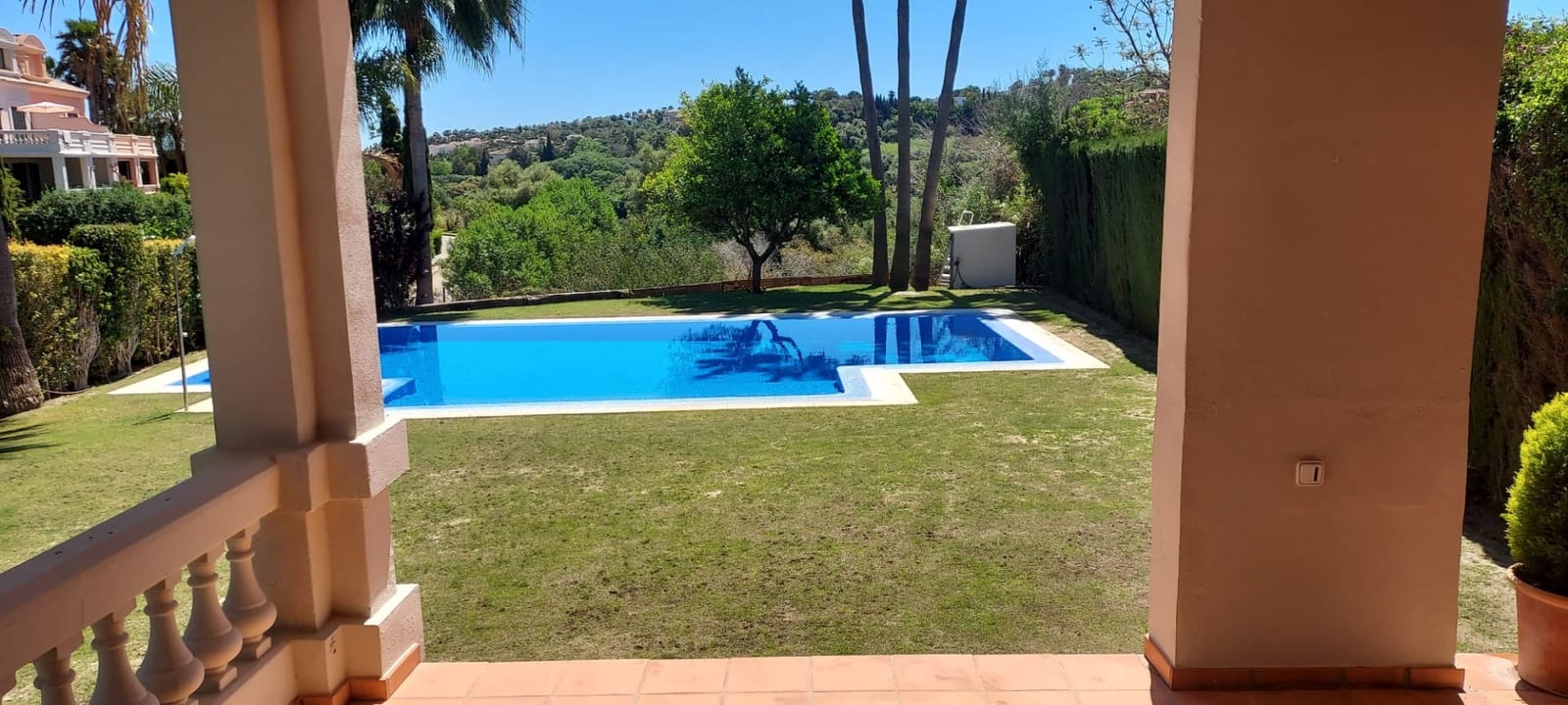 4 camera da letto Villetta Bifamiliare in vendita in San Roque con piscina garage - 1.250.000 € (Rif: 8161101)