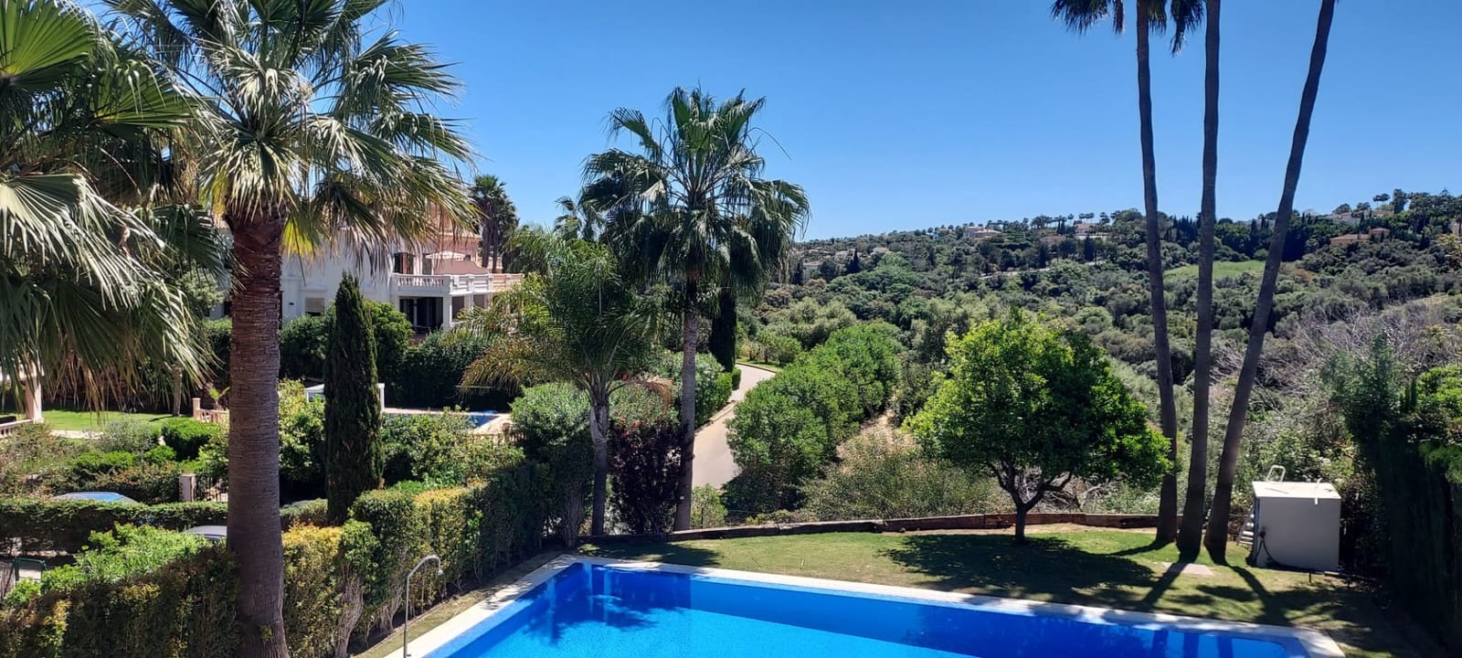 4 camera da letto Villetta Bifamiliare in vendita in San Roque con piscina garage - 1.250.000 € (Rif: 8161101)
